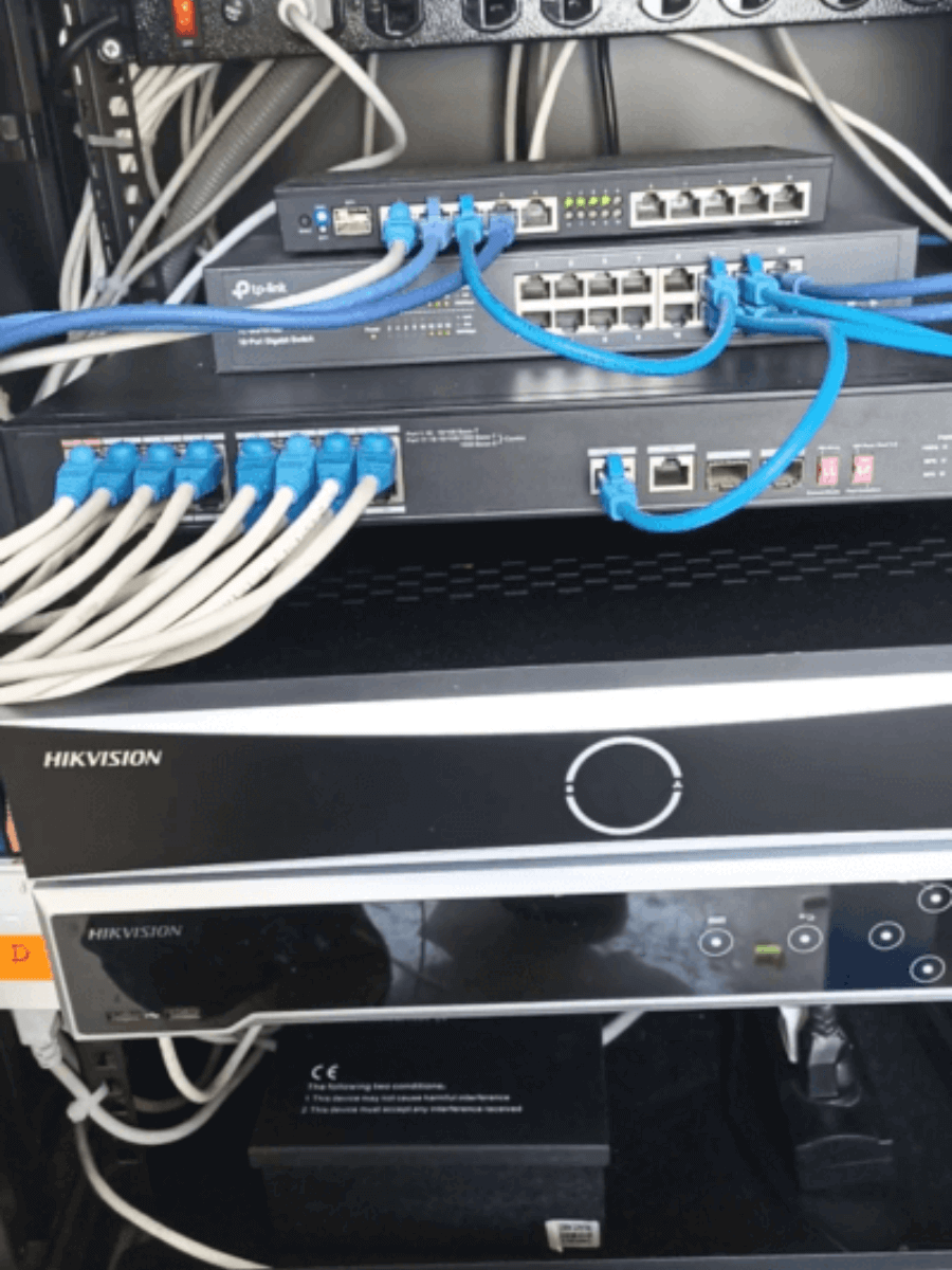 NVR DVR Grabación 24 Horas Lima — Max Security Perú rabador NVR Hikvision DVR videovigilancia empresas Lima Peru registro 24 horas